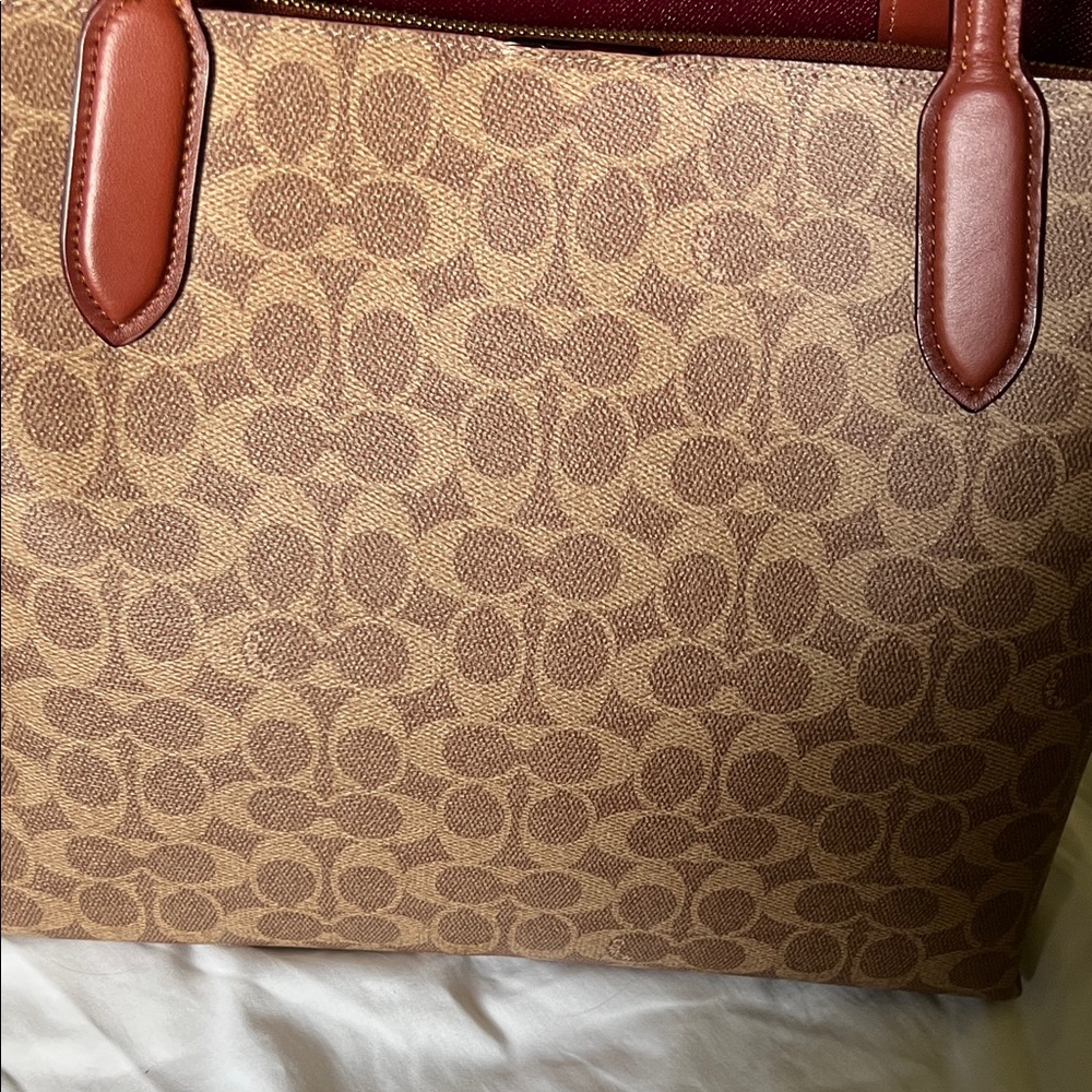 Coach Signature Willow Canvas Tote in Tan and Brown - Hard to Find! - Picture 6 of 8